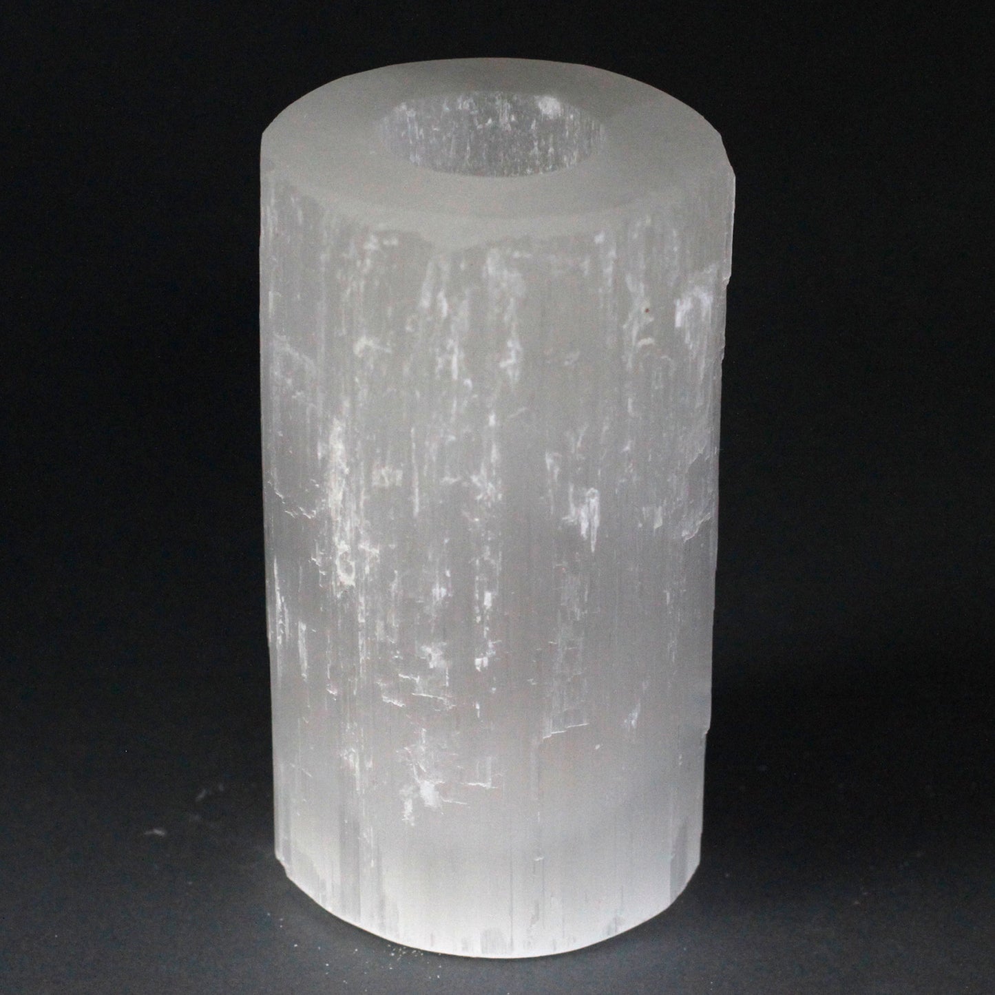 Zylinderkerzenhalter aus Selenit – 15 cm