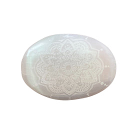 Selenite palm stone – mandala engraved