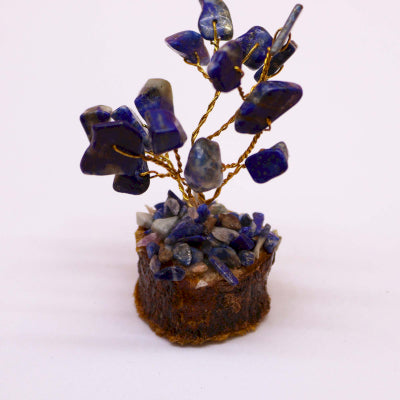Mini-Edelsteinbäume auf Holzsockel – Sodalith (15 Steine)