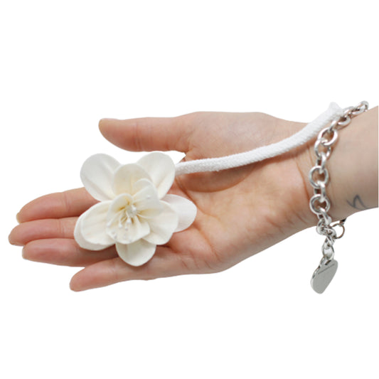 Natürliche Diffusorblume - Kleine Lilie an einer Schnur
