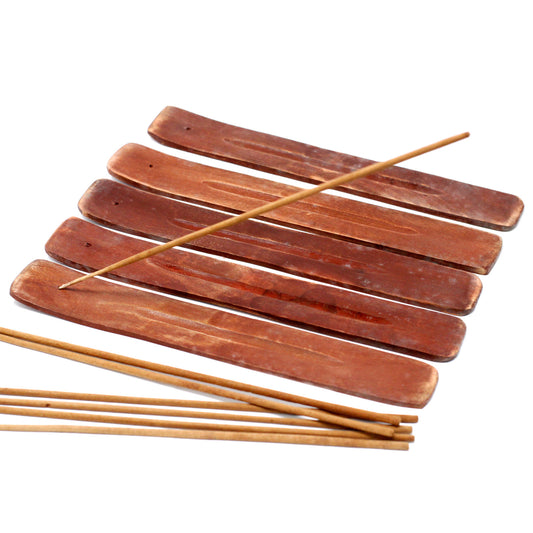 Schlichter Räucherstäbchenhalter aus Mangoholz