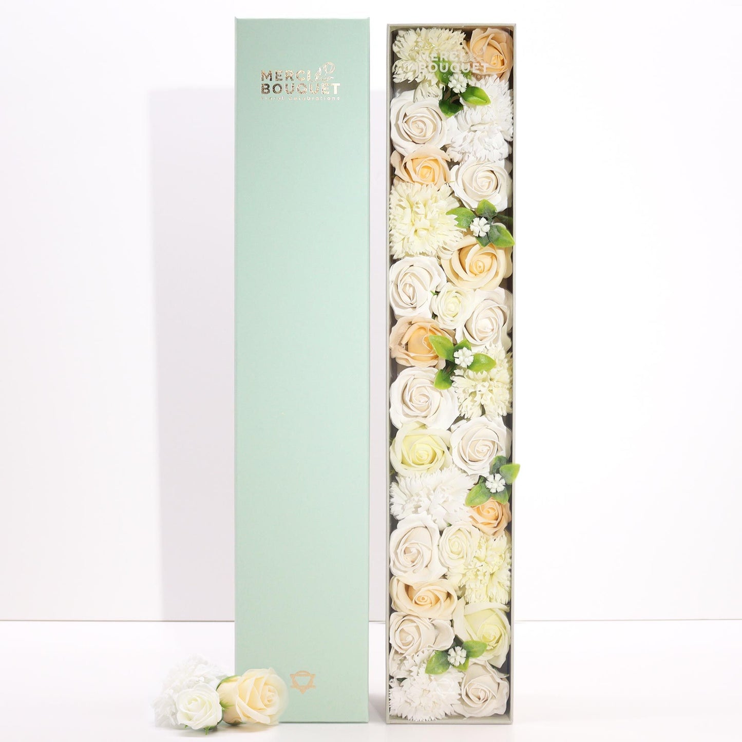 Seifenblumen-Geschenkbox – Wedding Blessings White & Ivory (Lange Box)