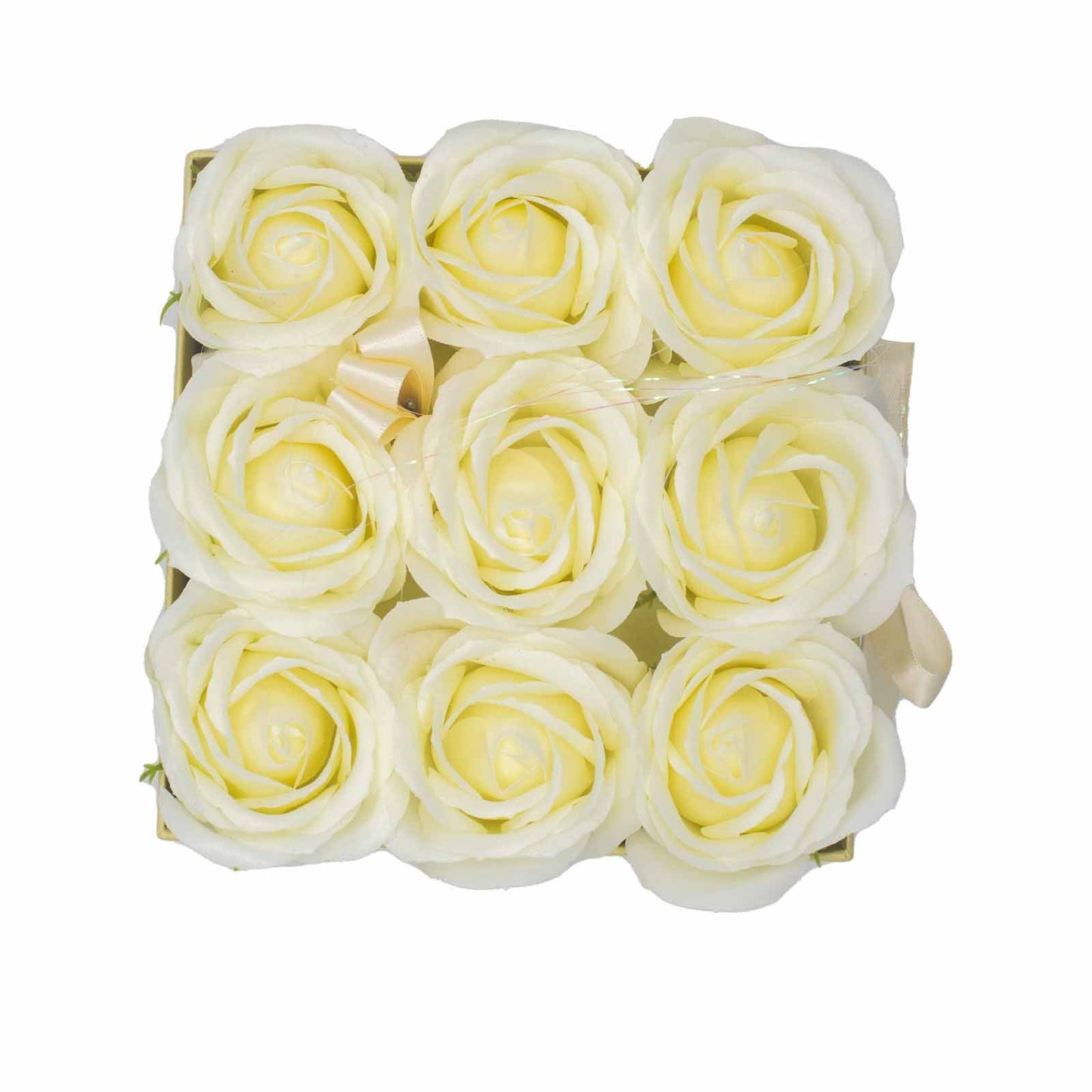 Seifenblumen Geschenks Bouquet - 9 Cream Rosen - Quadrat
