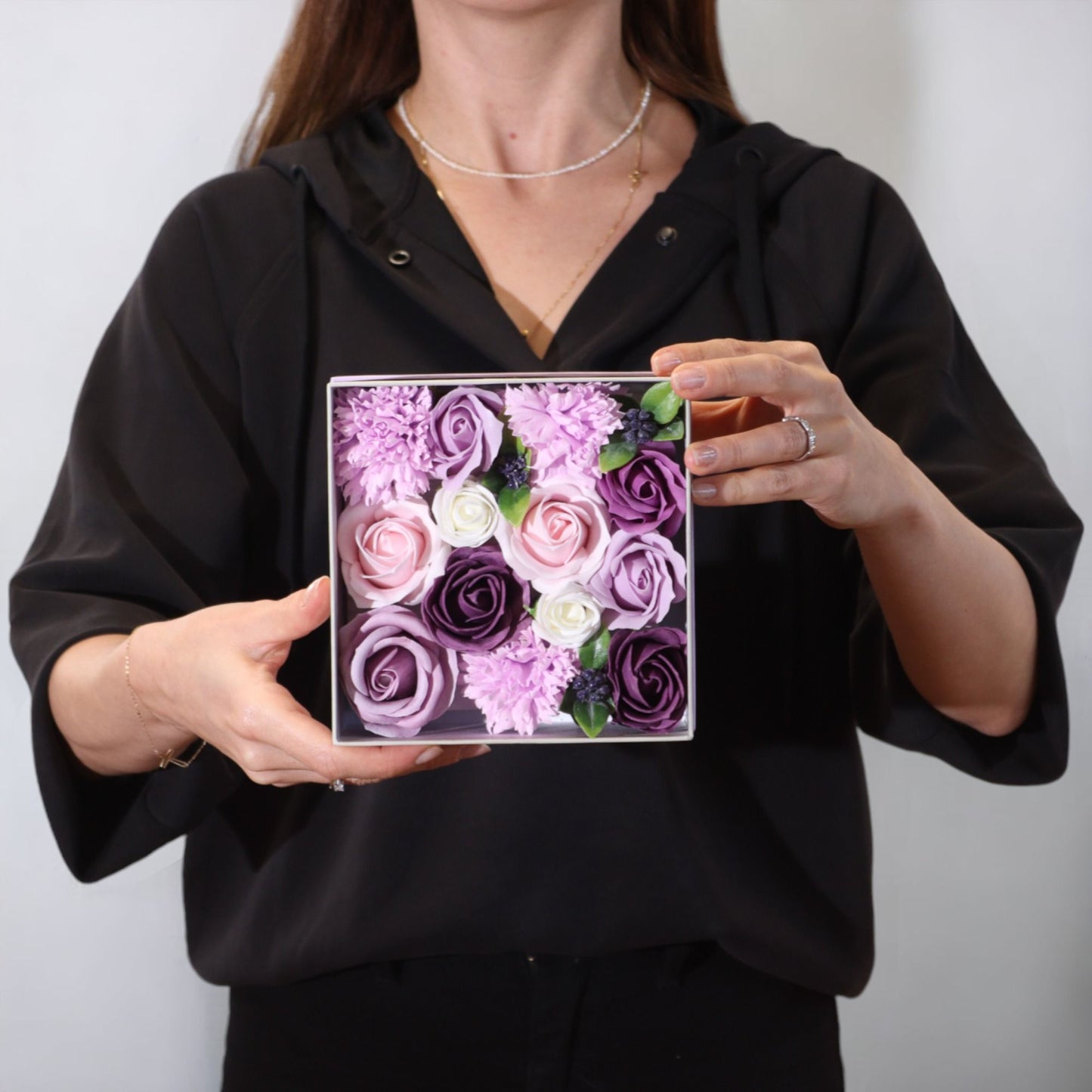 Seifenblumen-Geschenkbox – Lavender Rose & Carnation (Quadrat Box)
